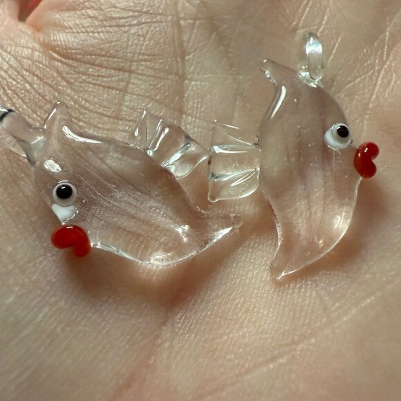 Clear Fish Charms - Picture 3 of 3